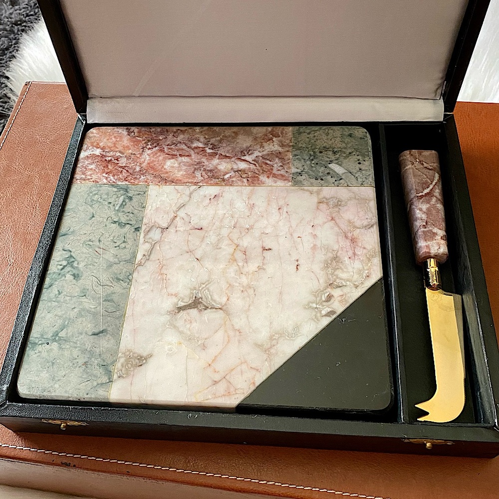 VINTAGE MOSAIC STONE CHEESE CUTTING BOARD & KNIFE WITH CASE